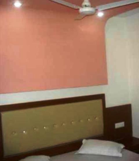 Hotel S B Inn New Delhi Room photo